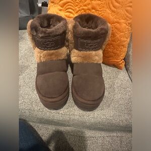 Uggs Brown Chillapeak